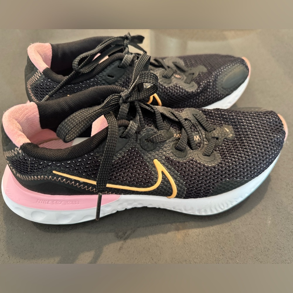 Nike Renew 7